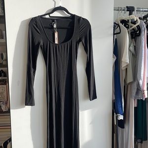 Skims long sleeve onyx dress
